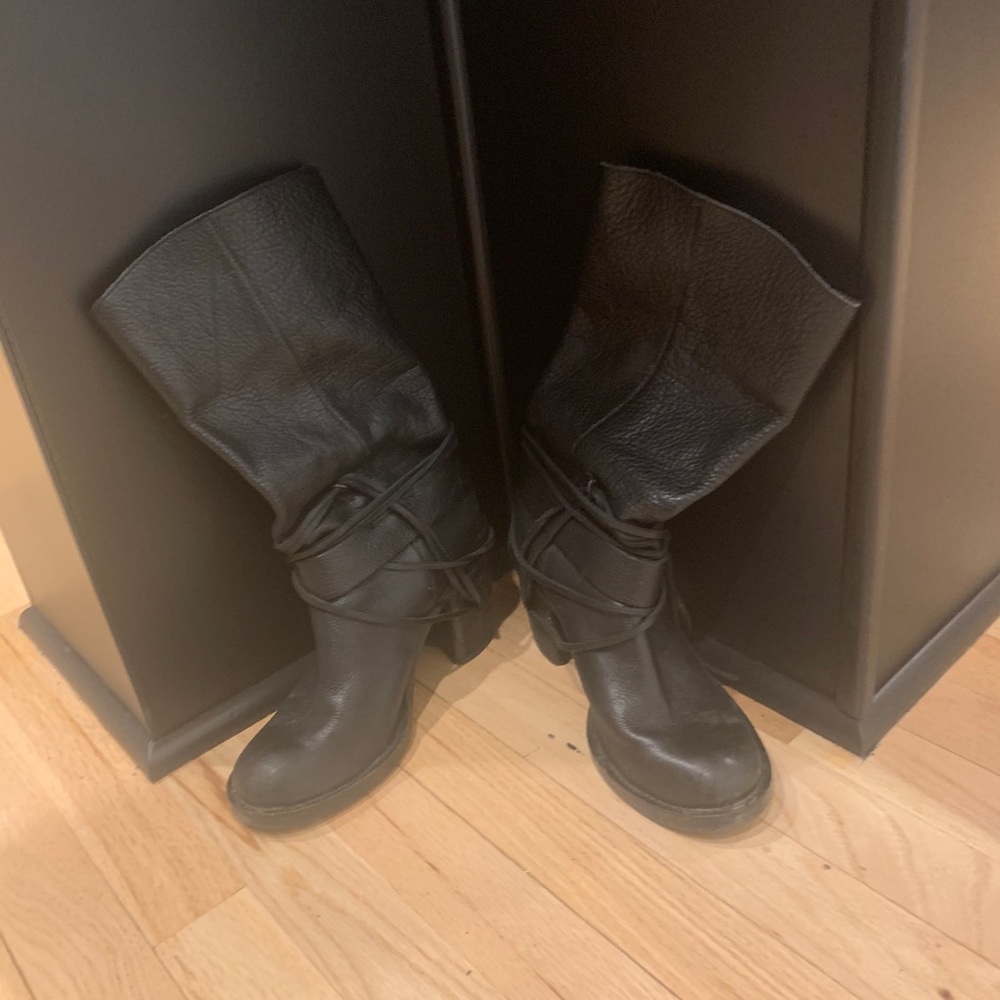 Vince Camuto Moto Boot Size 7 1/2